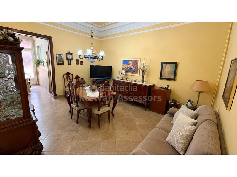 Foto e8422c92-1d75-49a7-8dae-f2f64660c826. Casa a Centre Sabadell