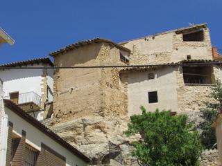 Casa a Belmonte de San José. Tu casa medieval, torre medieval en casco urbano