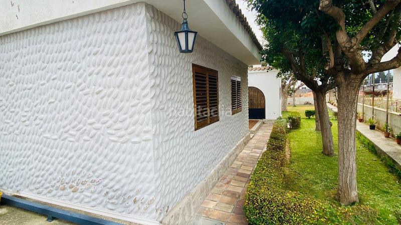 Foto 265a4ac3-ffbb-43e4-bfee-51c371544536. Chalet avec parking dans Madrigal Villarreal / Vila - real