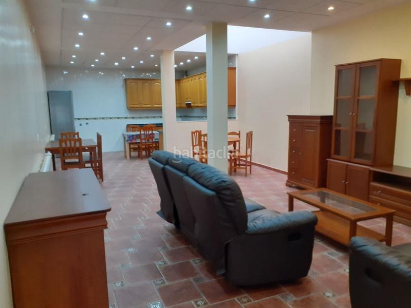 Foto 63b18fc6-8561-44b0-8c1a-17045bec7671. Casa amb aparcament a Madrigal Villarreal / Vila - real