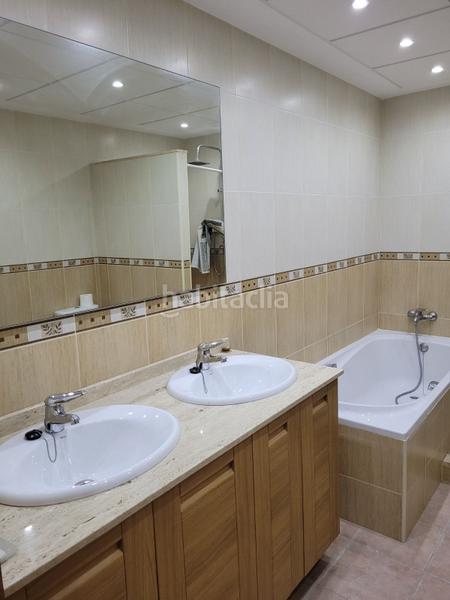 Foto bf30d8e7-2442-456b-a244-dcbc2bc81060. Casa amb aparcament a Madrigal Villarreal / Vila - real