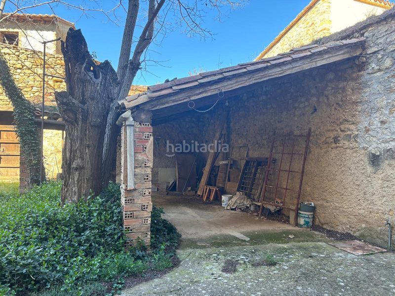 Foto a506b1b9-cfac-4593-855c-641be6ae06c2. Casa amb aparcament a Mirambel