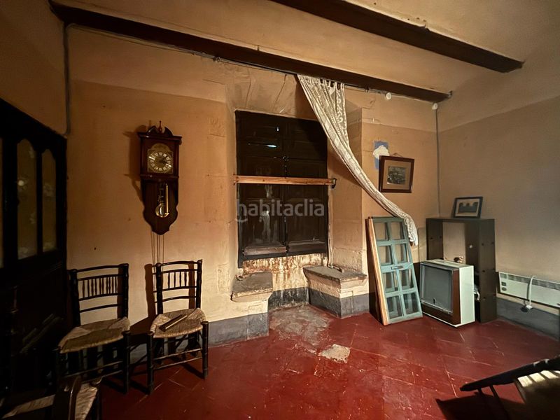 Foto d9fc1d99-1143-4235-8fbc-c2001636e358. Casa amb aparcament a Mirambel