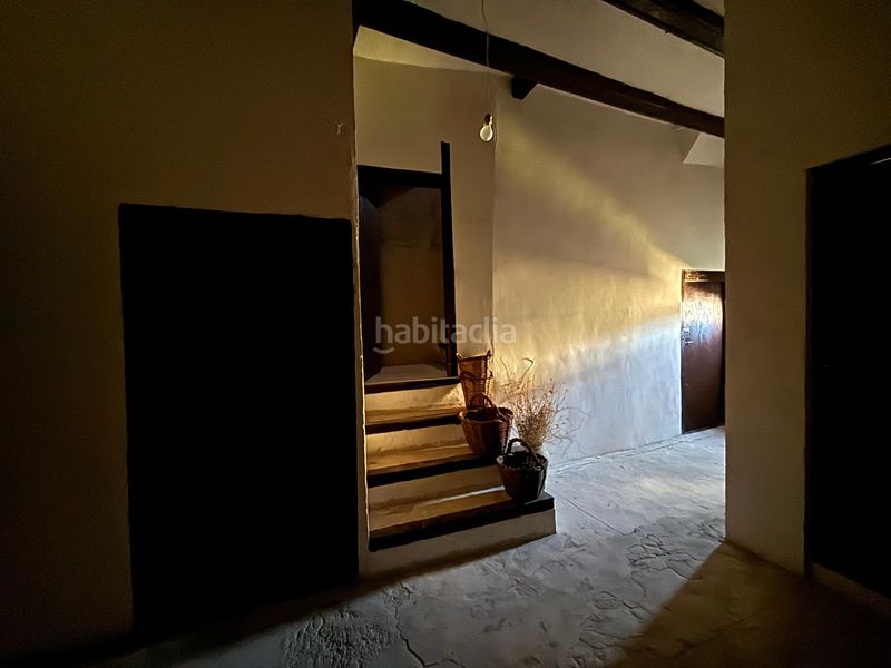 Foto e9d9f61d-f95f-47db-ba3b-01113c5316ba. Casa amb aparcament a Mirambel