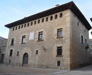 Casa a Mirambel. Casa palacio en mirambel, con amplio jardin idoneo como casa señ