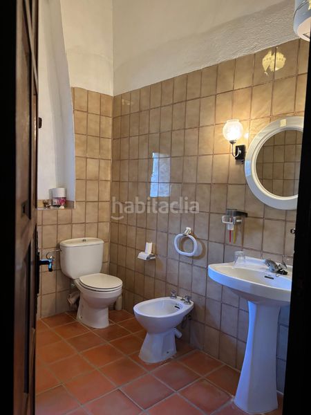 Foto a778a04e-cb0e-4314-a765-c33da6eb3b93. Casa amb aparcament piscina a Mirambel