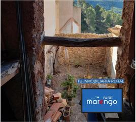 Casa a Cirat. Unac asa para reformar a tu gusto con unas vistas geniales y un