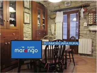 Maison à Ares del Maestre. Buscas casa en ares? da una mirada a esta casa