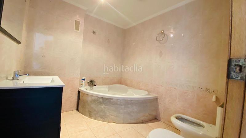 Foto 7bc20e63-4879-4503-bc56-8789b155f5c4. Casa  de nueva construccion y amplia facahada en Villarreal / Vila - real