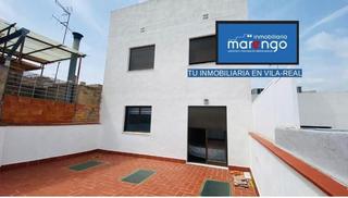 Maison à Madrigal. Casa de nueva construccion y amplia facahada