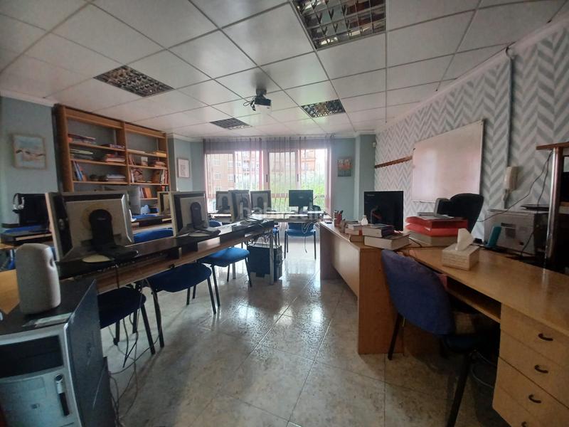 Foto 50ae7b34-3f84-4af1-a8fb-41c9a35faf5a. Location bureau dans El Pilar Villarreal / Vila - real