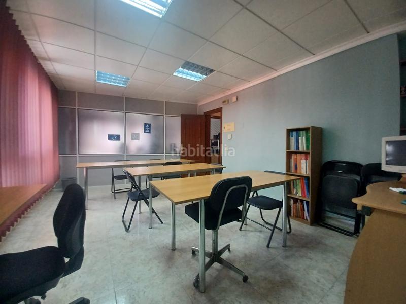 Foto e13d737b-ba0b-4a09-a529-4e12d3bedd22. Miete büro in El Pilar Villarreal / Vila - real