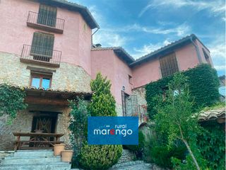 Chalet in Morella. Una gran casa en un entorno unico y tranquilo