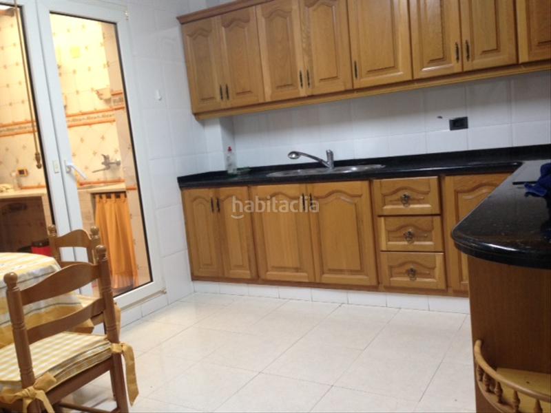 Foto cf4dddd8-23b5-467a-a093-00bcd23402ba. Casa a schiera in Avenida Alemania-Italia Villarreal / Vila - real