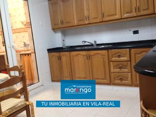 Casa adossada a Avenida Alemania-Italia. Casa en venta en vila-real en zona barranquet