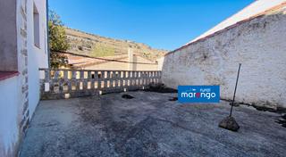 Maison à Ares del Maestre. Una gran casa con garaje y una terraza con vistas geniales
