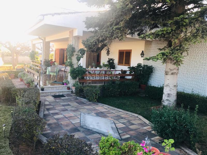 Foto 021bbd40-3d2a-494c-948c-57bf32f4d175. Chalet avec parking dans Madrigal Villarreal / Vila - real