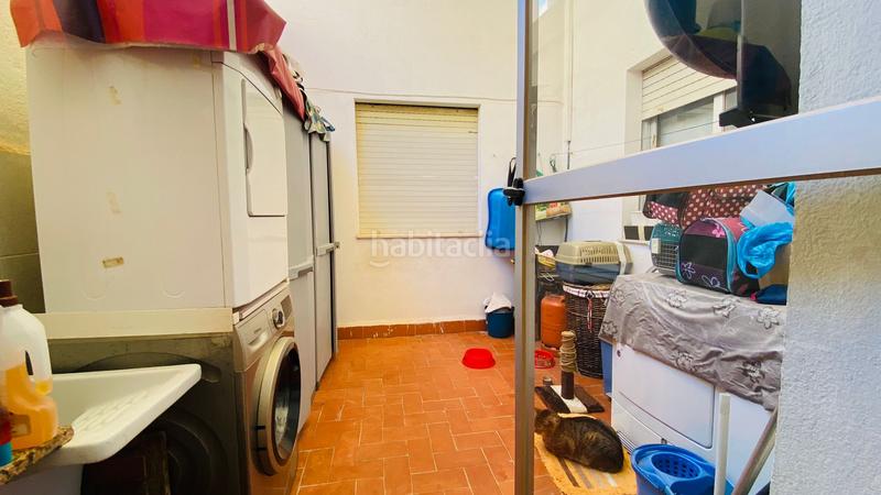 Foto 021d49fe-f1fc-4e39-915e-9334d1b40a35. Casa adossada amb xemeneia a Centro Villarreal / Vila - real