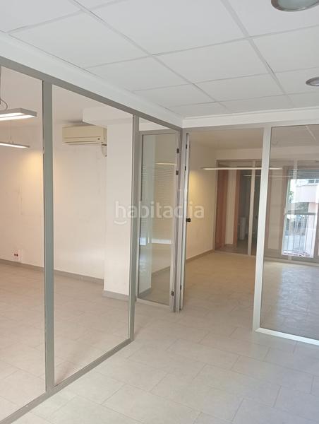 Foto fc48bc4b-af5d-4fe9-8140-fb834fedcc31. Alquiler local comercial esntresuelo esquinero en Villarreal / Vila - real