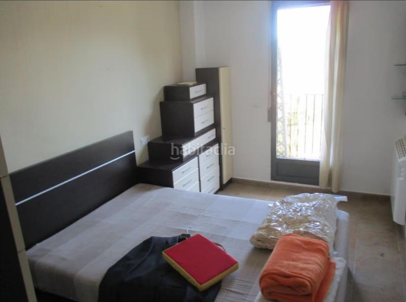 Foto 524e9a16-ff38-4c00-9fb4-2d5d743b58e0. Àtic amb xemeneia aparcament piscina a Bejís