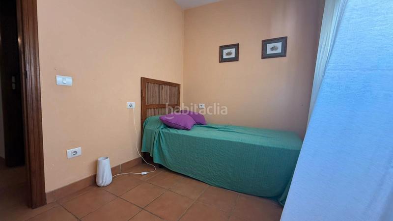 Foto f3389a39-1e05-497d-b841-0dad6c3c4e42. Casa adossada a Ayódar