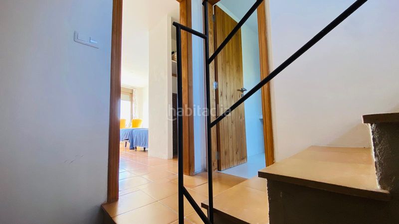 Foto 02929bae-cc2a-4c20-928b-f293d1bfce12. Casa adossada a Benafigos