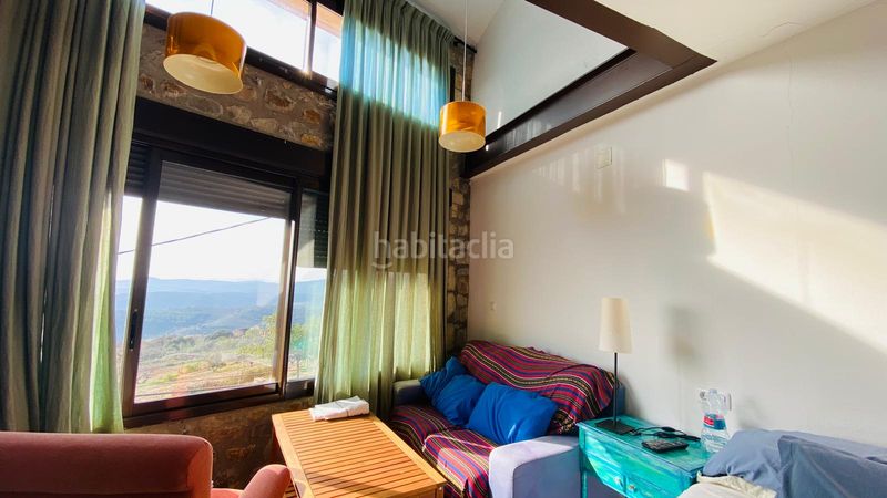 Foto 126099cc-45b6-4e9e-b022-1f9f1fad1241. Casa adossada a Benafigos