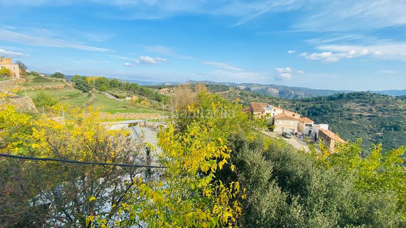 Foto 4a4e1dbd-88d5-46cd-97ee-783f37278837. Casa adossada a Benafigos