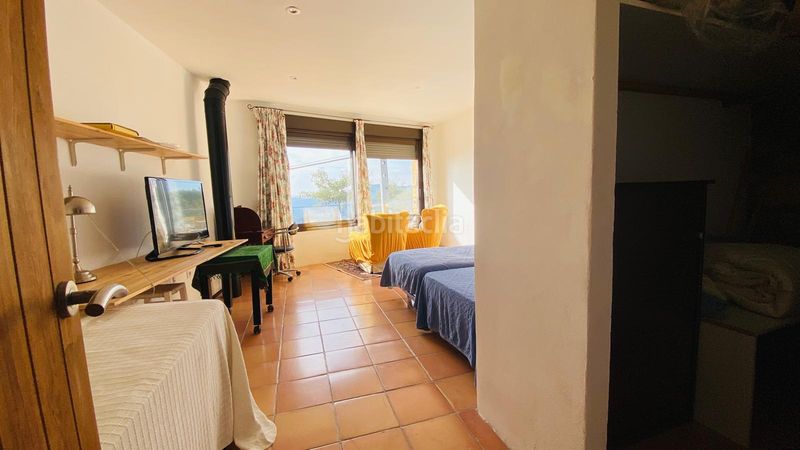 Foto 5d379826-7629-4966-a912-f7d2bcf27970. Casa adossada a Benafigos