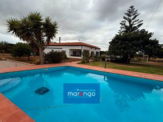 Chalet à Madrigal. Espectacular chalet en vila-real