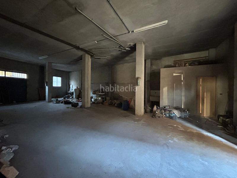 Foto f25b7b65-ab00-4ede-bcdd-f7ee1d772693. Locale commerciale in Avenida Alemania-Italia Villarreal / Vila - real