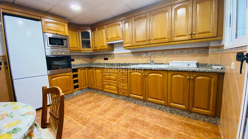 Foto 734b50d2-060e-413d-8050-595b55244924. Casa una gran casa, le damos una mirada ? en Centro Villarreal / Vila - real