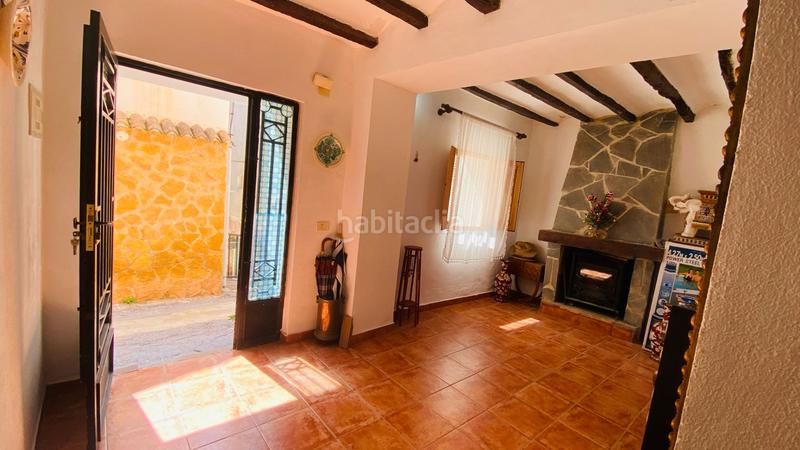 Foto 69903f94-402b-4911-bf13-28ed26fe03ea. Casa  a la venta en Azuébar