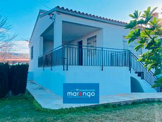 Chalet à Madrigal. Maset a la venta en vila-real