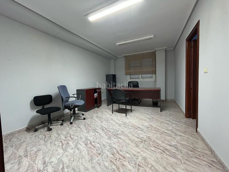 Foto 6ff0cfaa-602a-4c59-aa55-acd014e3453c. Miete büro in Piscinas Villarreal / Vila - real