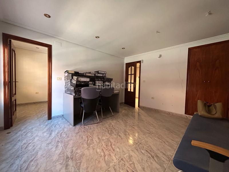 Foto df62f6c8-94c9-4e73-9747-3a40f03c2fb5. Miete büro in Piscinas Villarreal / Vila - real