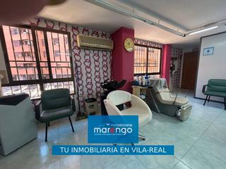 Oficina a Piscinas. Entresuelo a la venta con licencia activa en vila-real