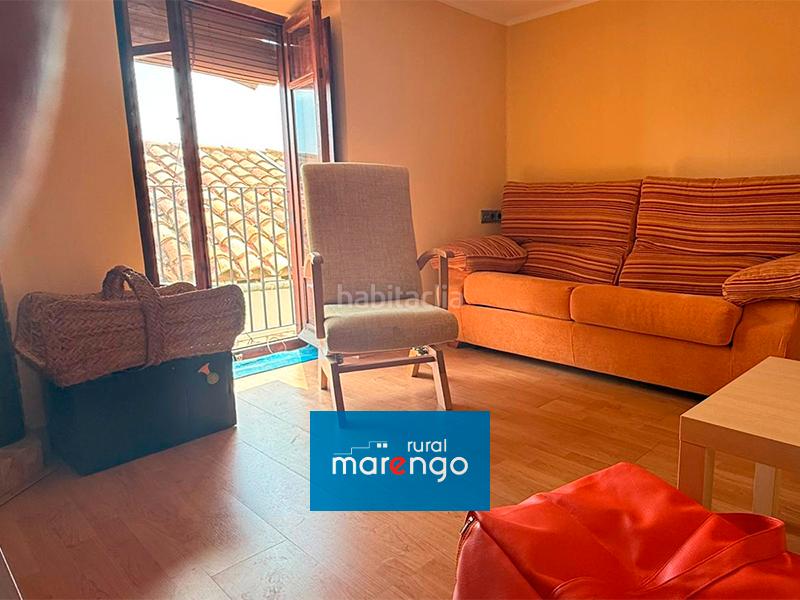 Foto a4e413cc-7b03-4c8a-b8f6-e24c40566d33. Casa aparellada amb xemeneia a Villafranca del Cid