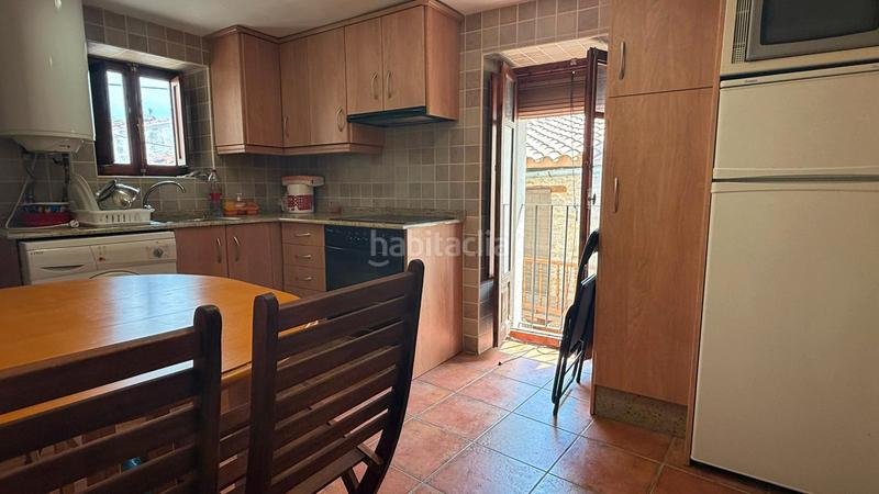 Foto abb3570b-6649-4401-ae58-72c75b983ebe. Casa aparellada amb xemeneia a Villafranca del Cid