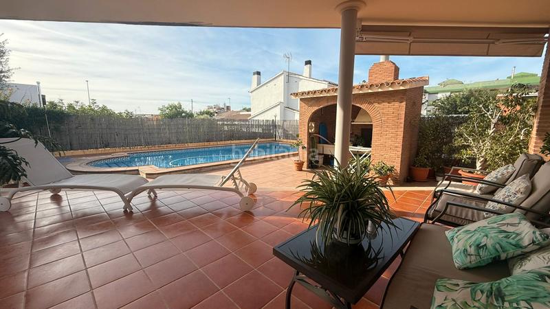 Foto dcd7b1ff-2831-4c25-a155-5a8b3114e5b9. Xalet amb xemeneia calefacció aparcament piscina a Burriana