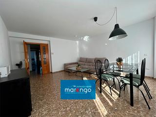 Appartement à El Pilar. Piso para entrar a vivir en vila-real zona botanic