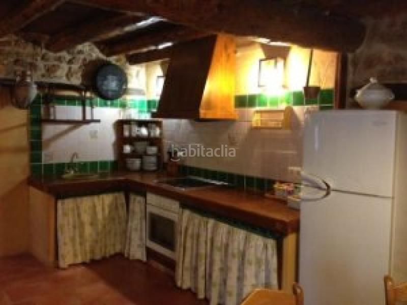Foto d76a9268-9fed-4c40-9149-a93b74781b9f. Casa amb xemeneia a Morella