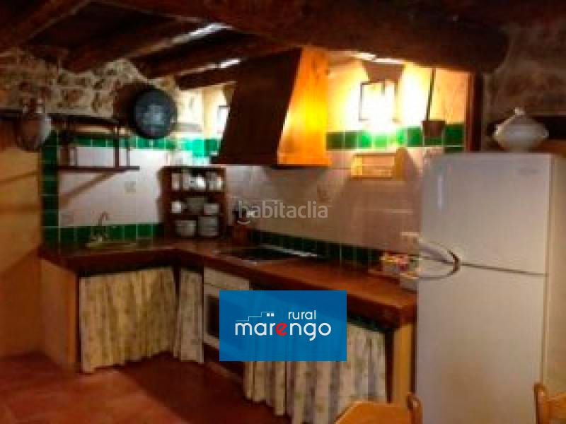 Foto f4dffadf-2259-494c-aa16-6197ec24a773. Casa amb xemeneia a Morella