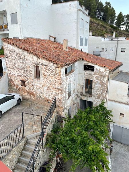 Foto e5bfd7d6-6732-4f02-b638-0999349d95b8. Casa a Montán