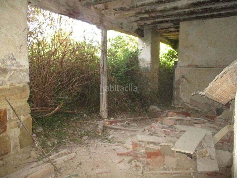 Foto 8b94f95f-5e71-4c95-8f39-757250a79551. Casa amb xemeneia a Rubielos de Mora