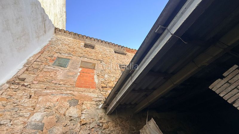 Foto 10b1cbad-e67c-4f2e-81cc-ddbe07a8e635. Casa amb xemeneia aparcament a Suera
