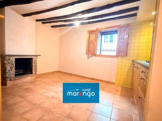 Casa a Aguaviva. Casa para entrar en aguaviva a la venta