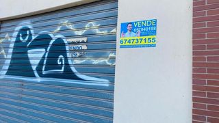 Local Comercial en Piscinas. Local en venta en vila-real