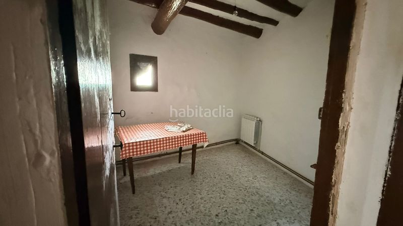 Foto 511aab2f-0d33-4074-beda-b48aa3aa763a. Casa amb xemeneia calefacció a Morella