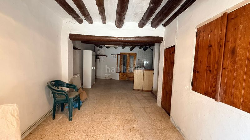 Foto f4efc584-9fab-48d1-8f9e-477654b775f3. Casa amb xemeneia calefacció a Morella